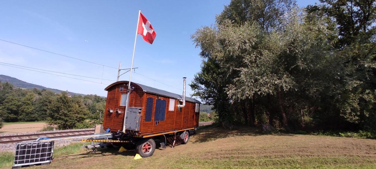 Autarkes Tiny House Mit Rheinblick Apartment Rumikon Bagian luar foto