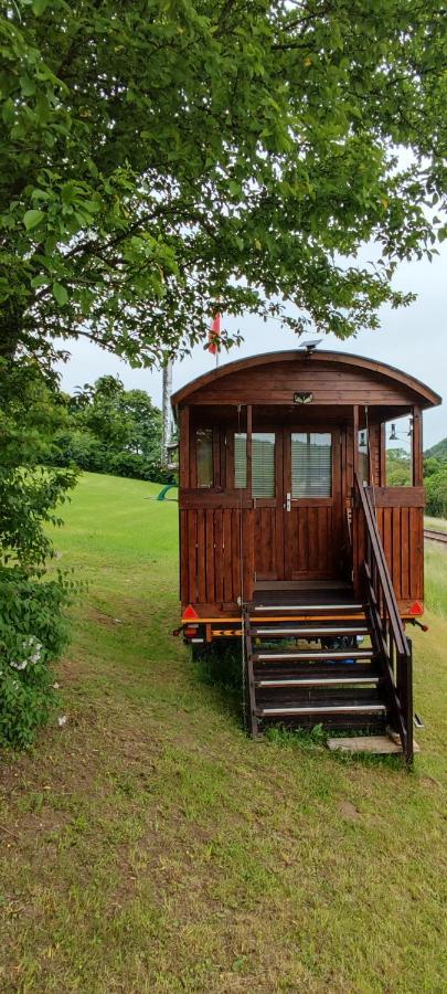 Autarkes Tiny House Mit Rheinblick Apartment Rumikon Bagian luar foto